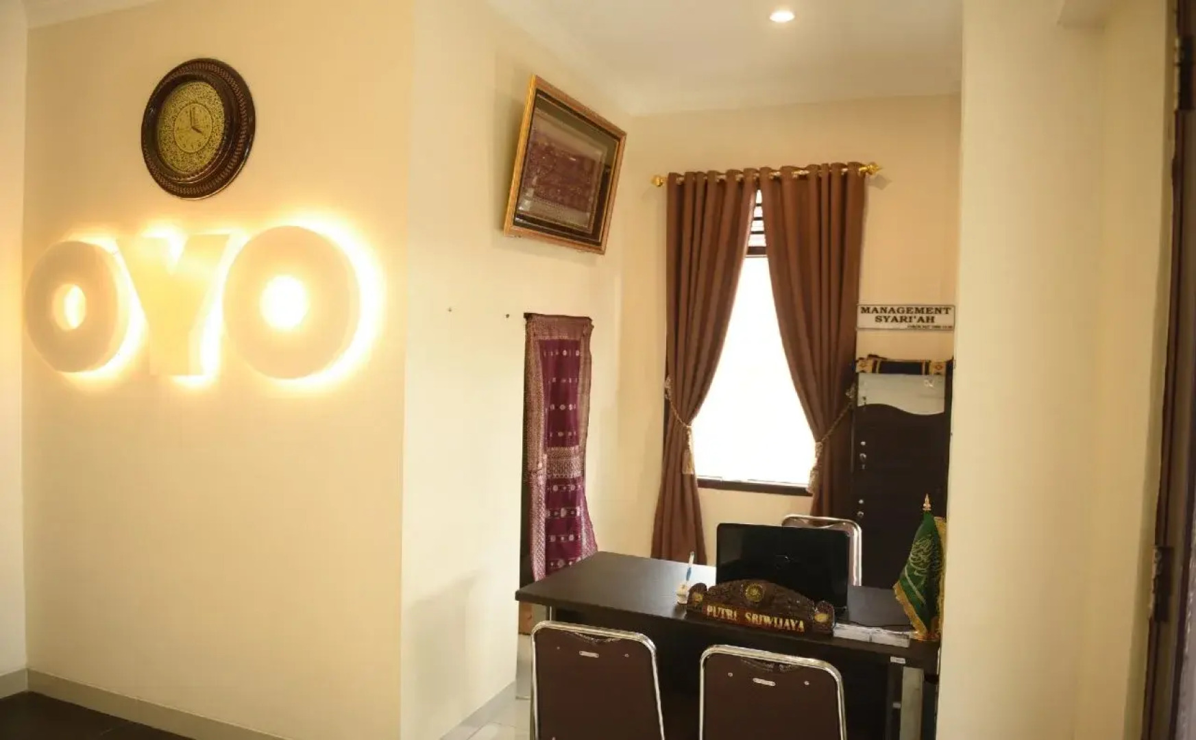 OYO 184 Grand Putri Sriwijaya