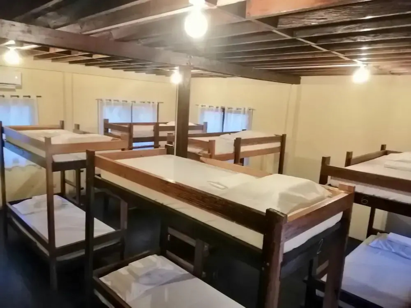 Ilakai Hostel - Adults Only