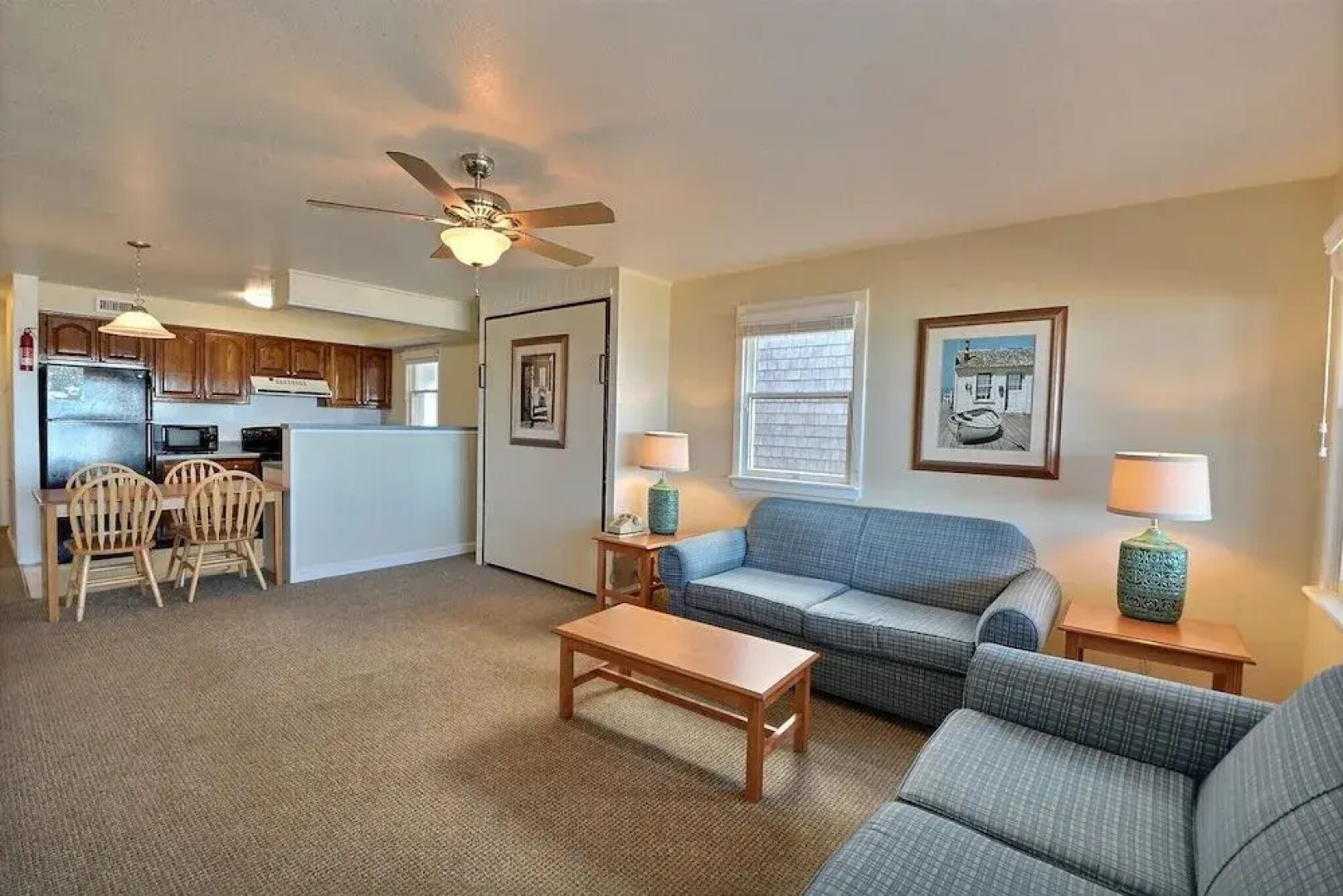 Lighthouse View Oceanfront Lodging