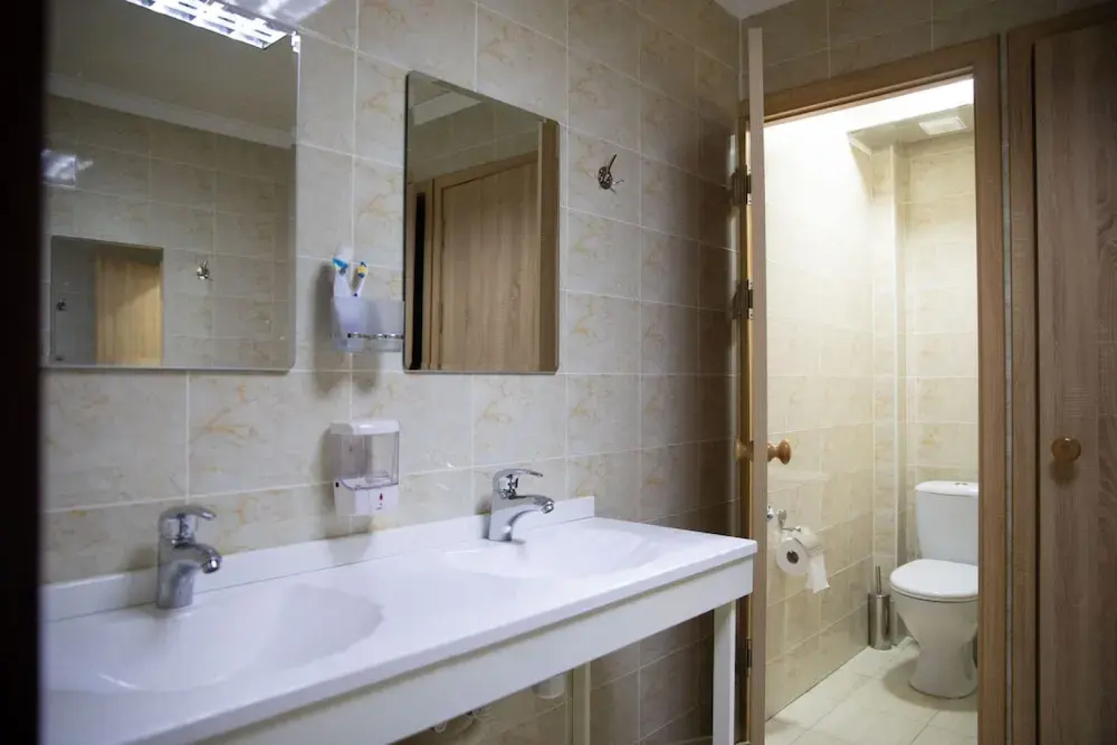 Капсульный отель Sanor — хостел