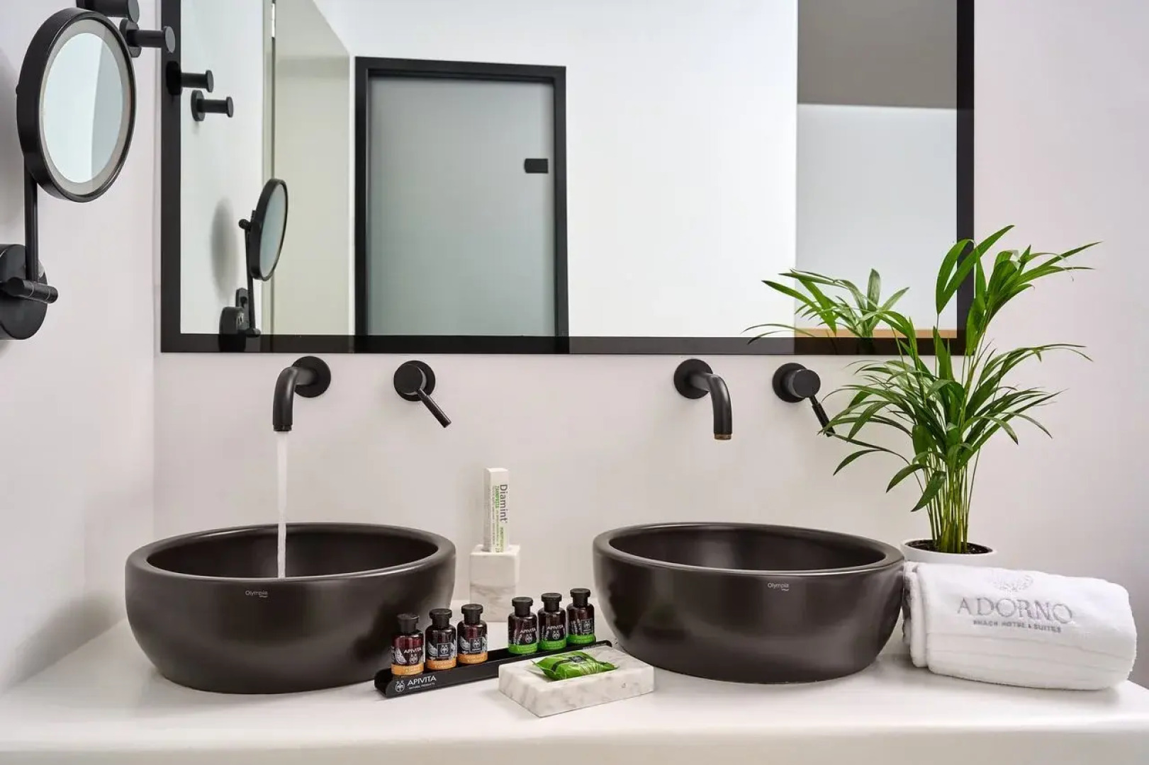 Adorno Beach Hotel & Suites