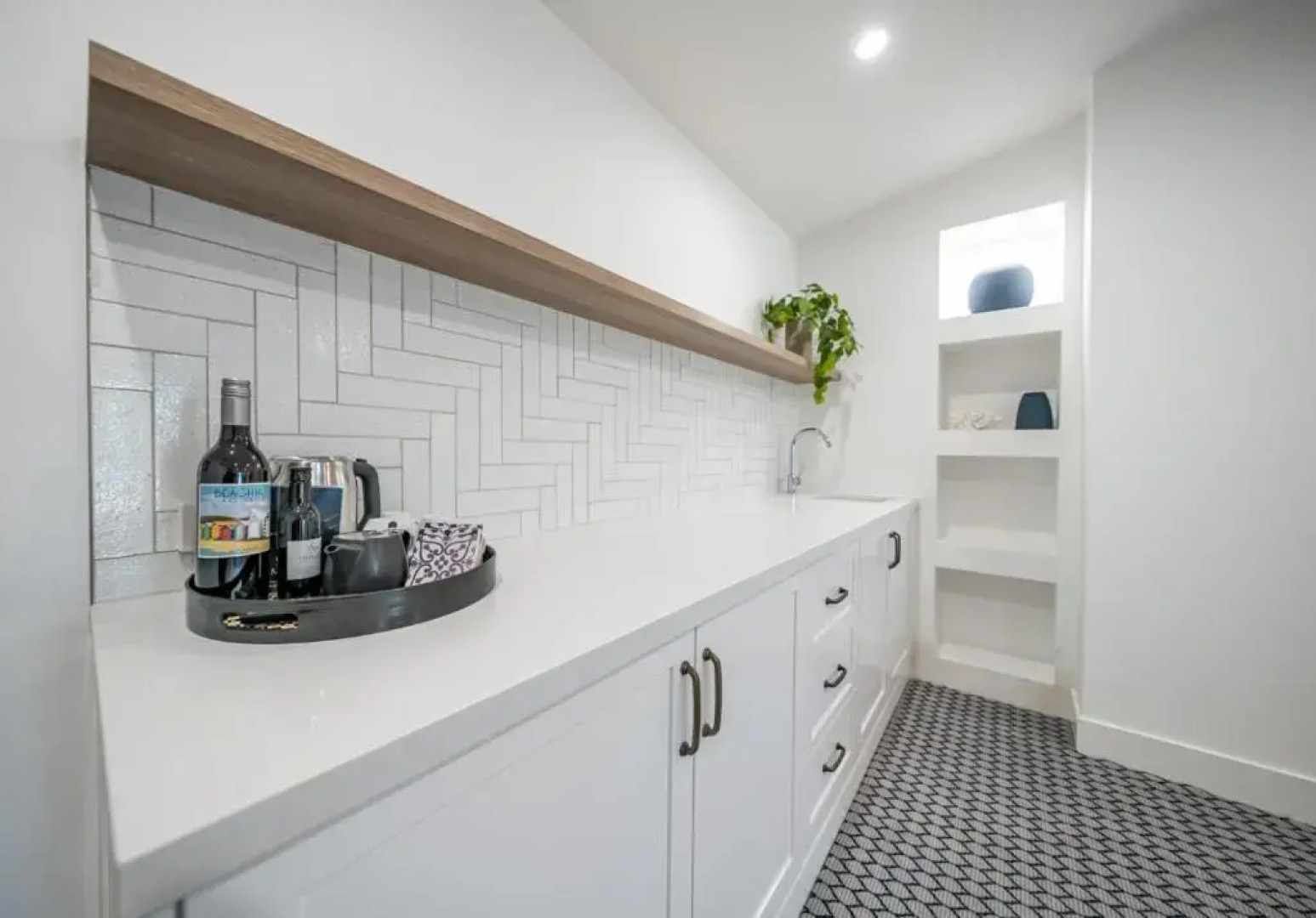 Seahorse Inn Hotel & Villas