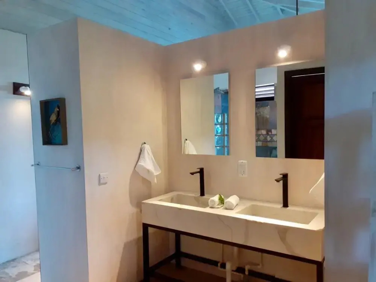 Escape Boutique Hotel and Beach Bar