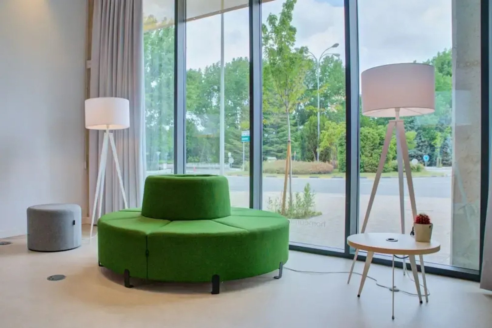 Estudios y Habitaciones Modernas en PAMPLONA, SK