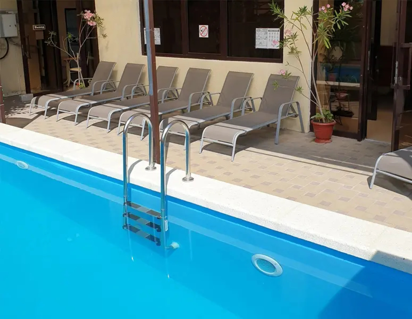 Бриз Family Hotel