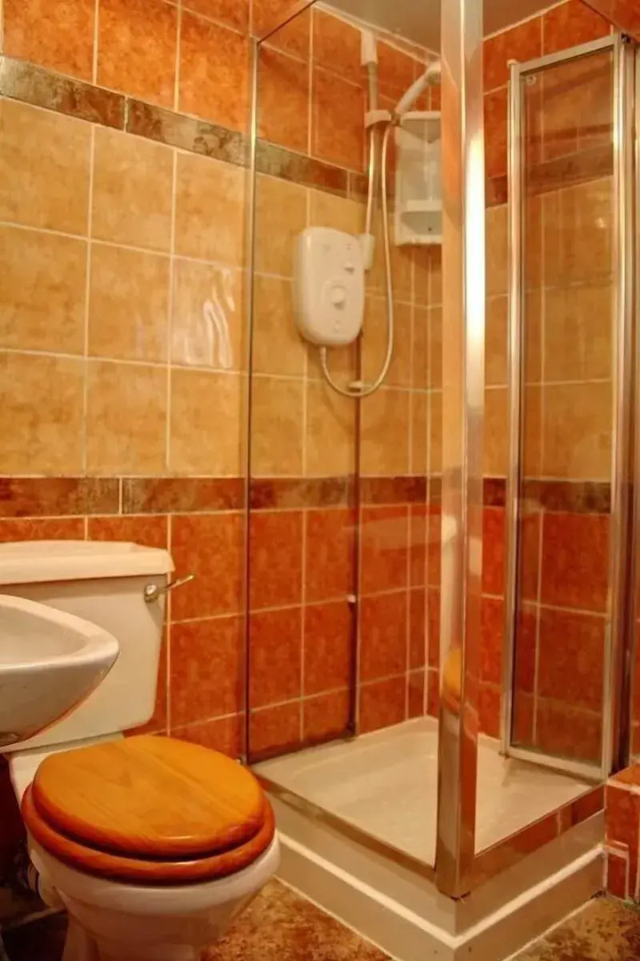 Atticus Central Guest House