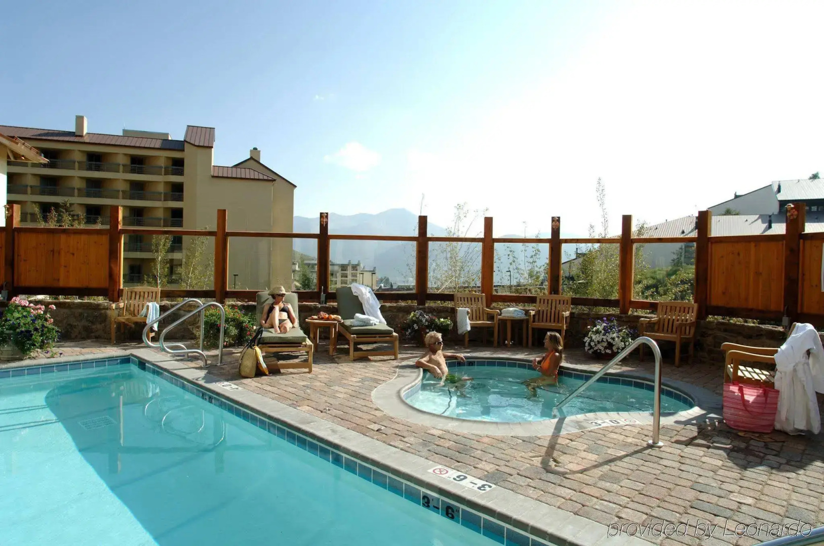 Lodge at Mountaineer Square