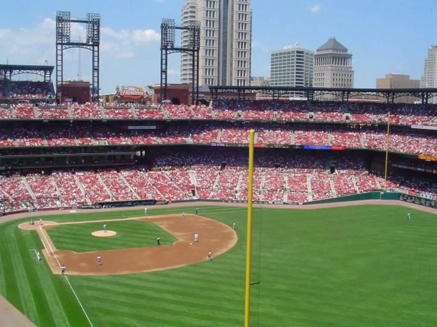 DoubleTree by Hilton St. Louis Airport