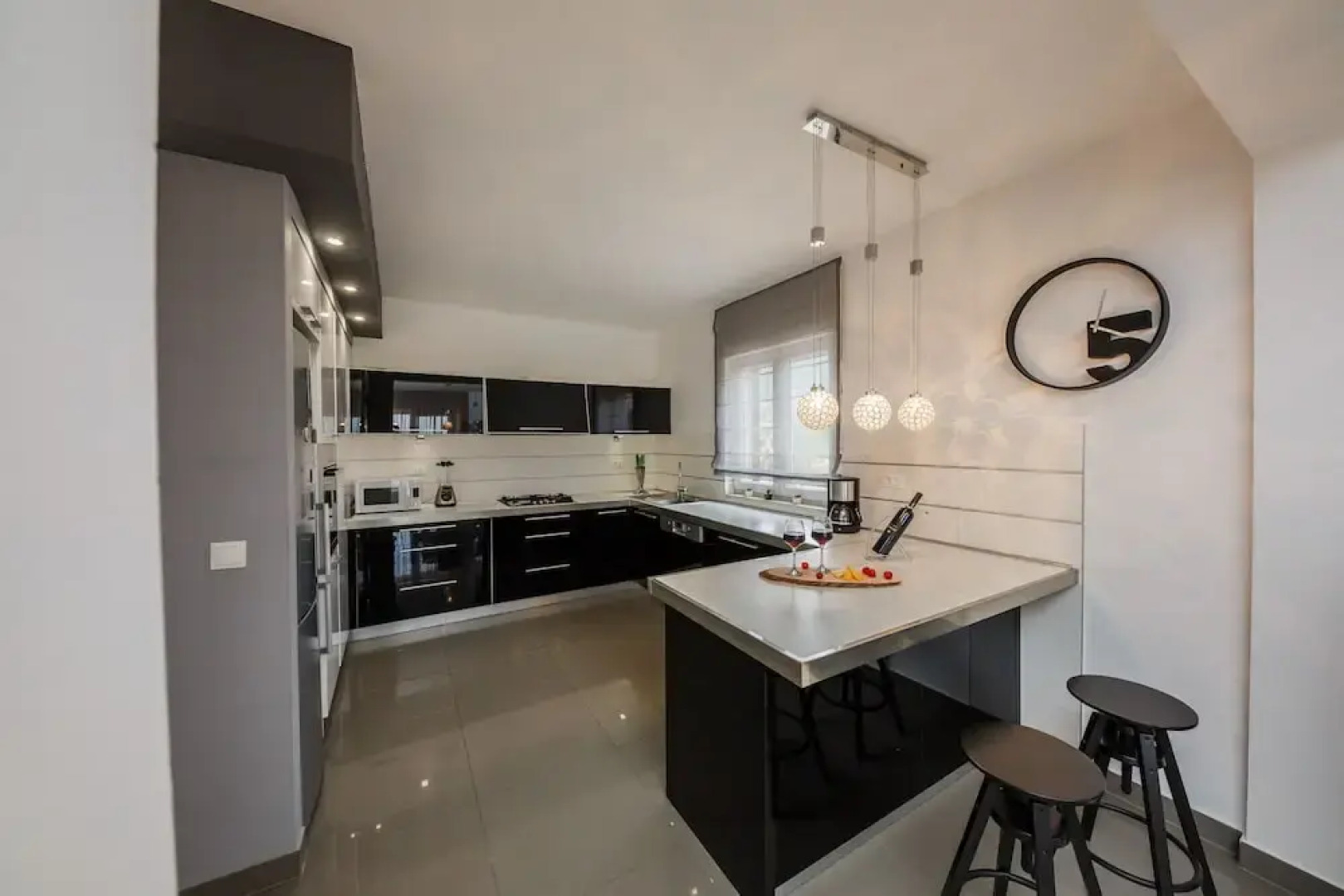 Luxury Secluded Villa w. Pool, Jacuzzi and Garden