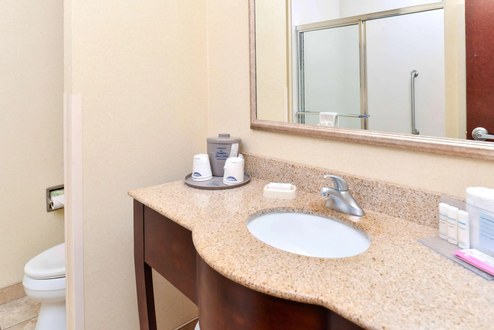 Hampton Inn & Suites Muncie