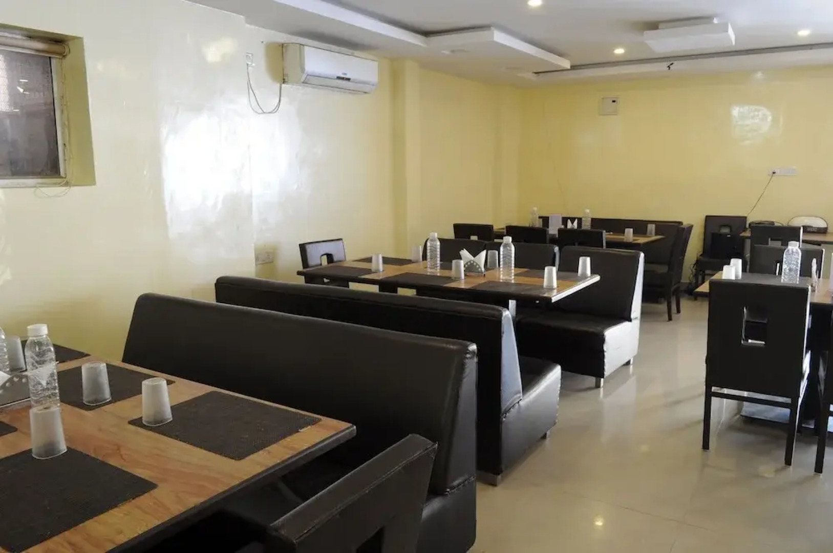 OYO 17375 My Place Kondapur Hicc