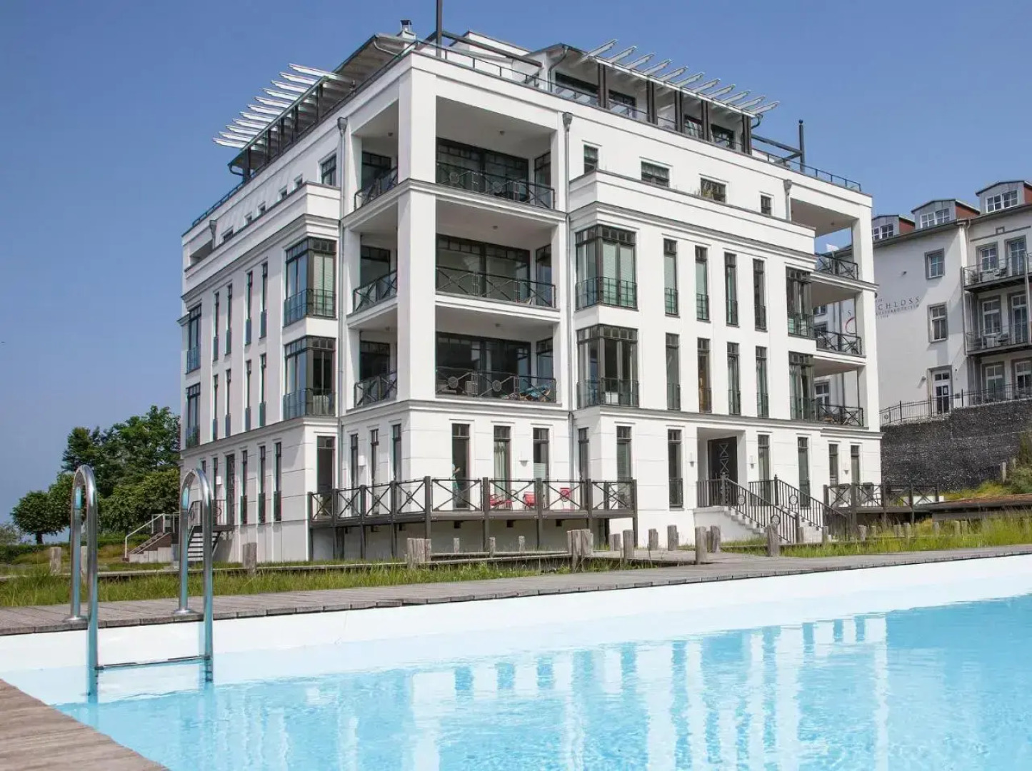 Waterview Cloud - a16737