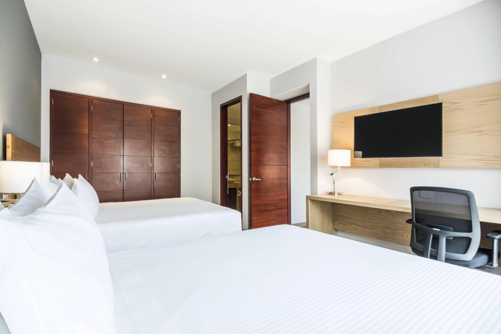 Doubletree By Hilton Bogota Calle 100,Co