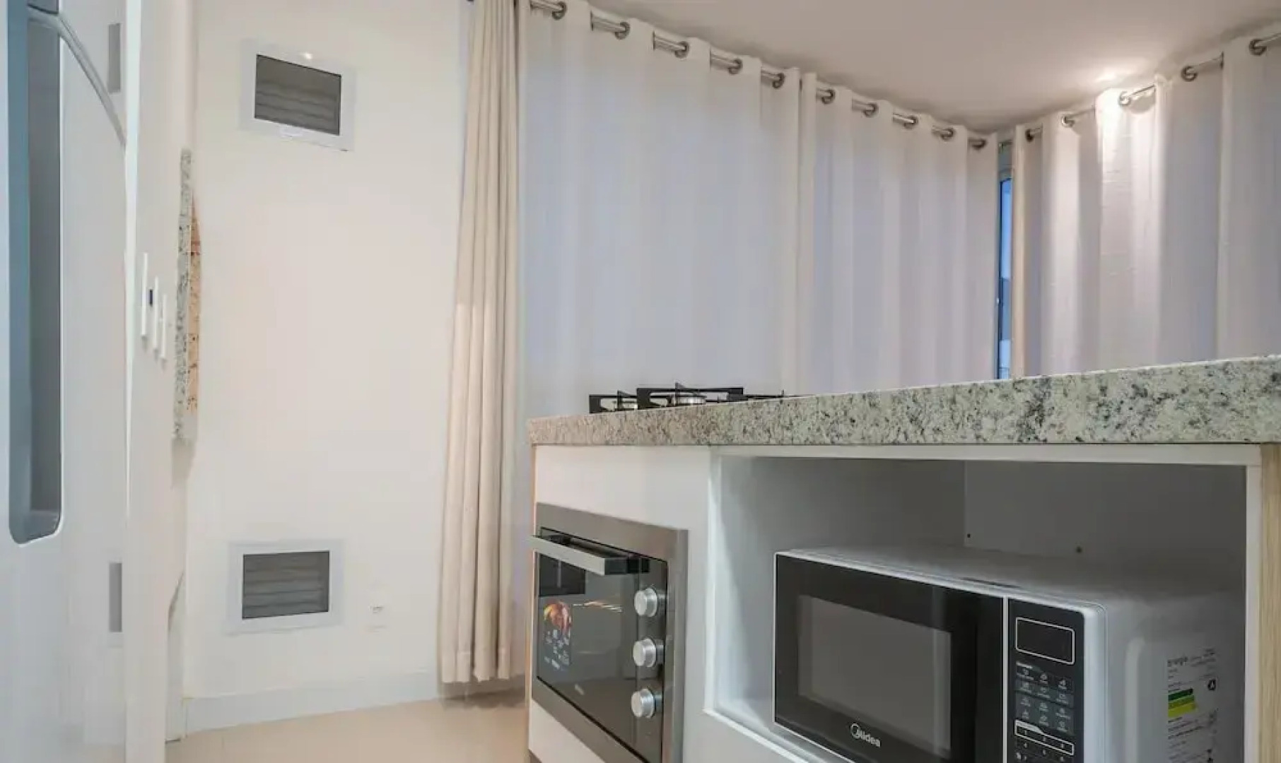 3BR Apt w/ Pool & gym 180m - Ltt803