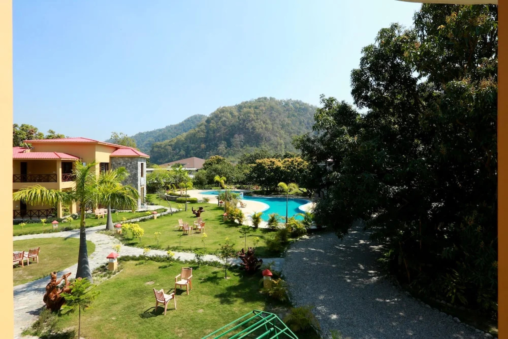 Corbett Mango Bloom Spa Resort