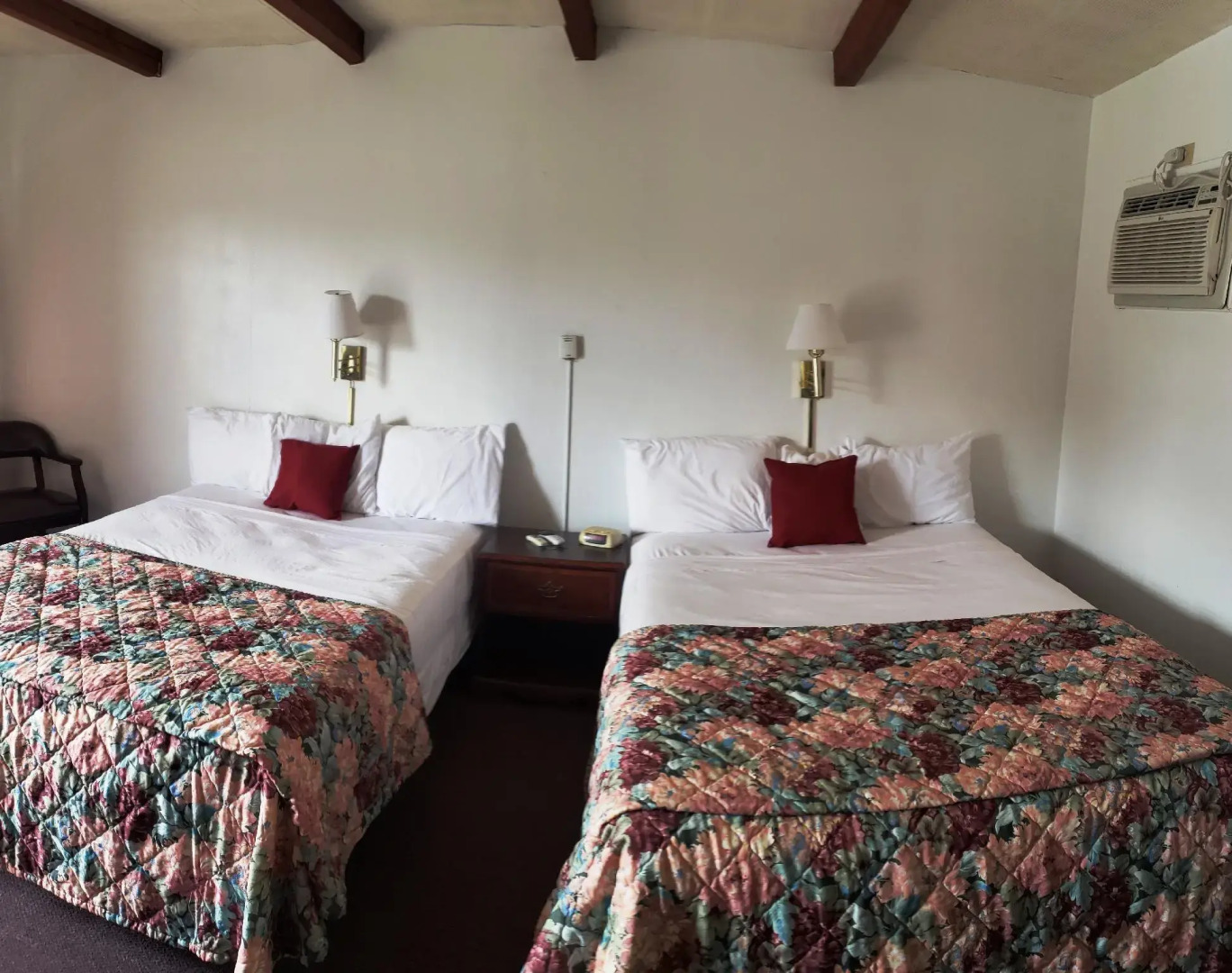 Midtown Inn & Suites