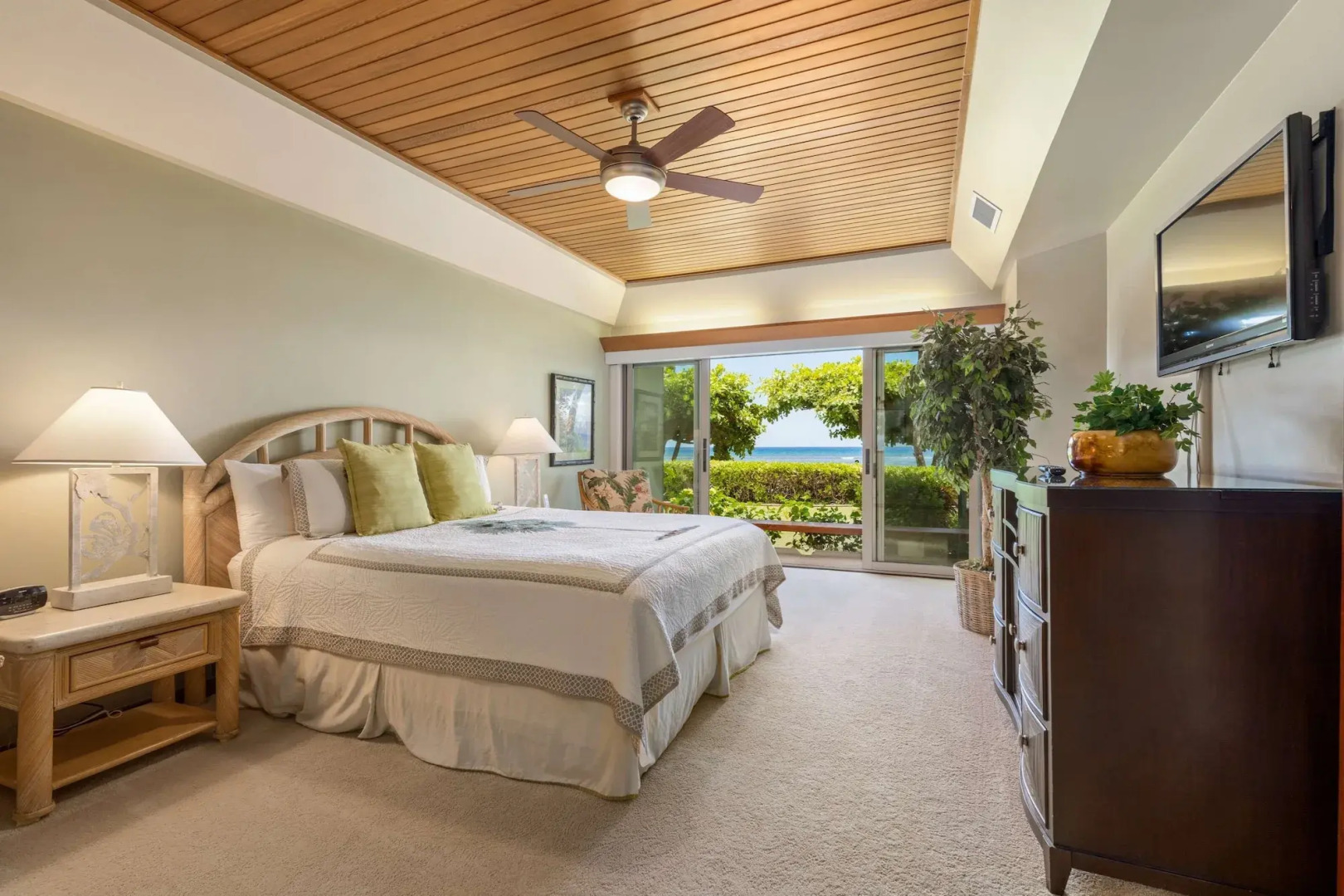 Puunoa Beach Estates, a Destination by Hyatt Residence