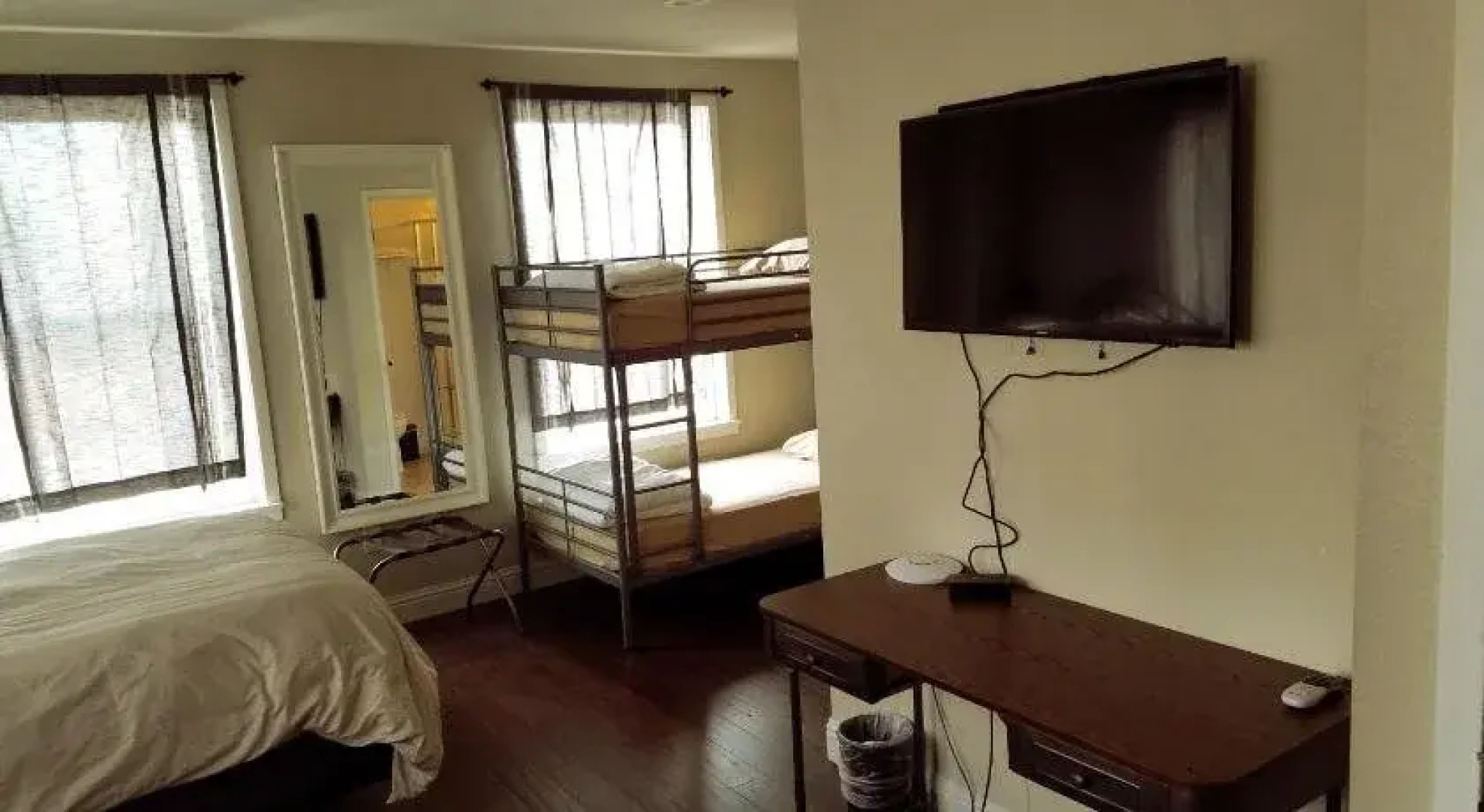 HI Monterey - Hostel