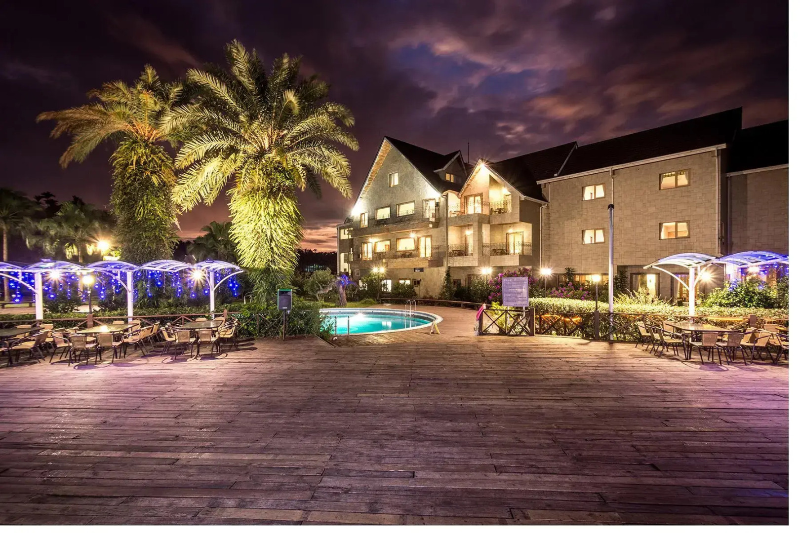 CRYSTAL RESORT - Continental Club