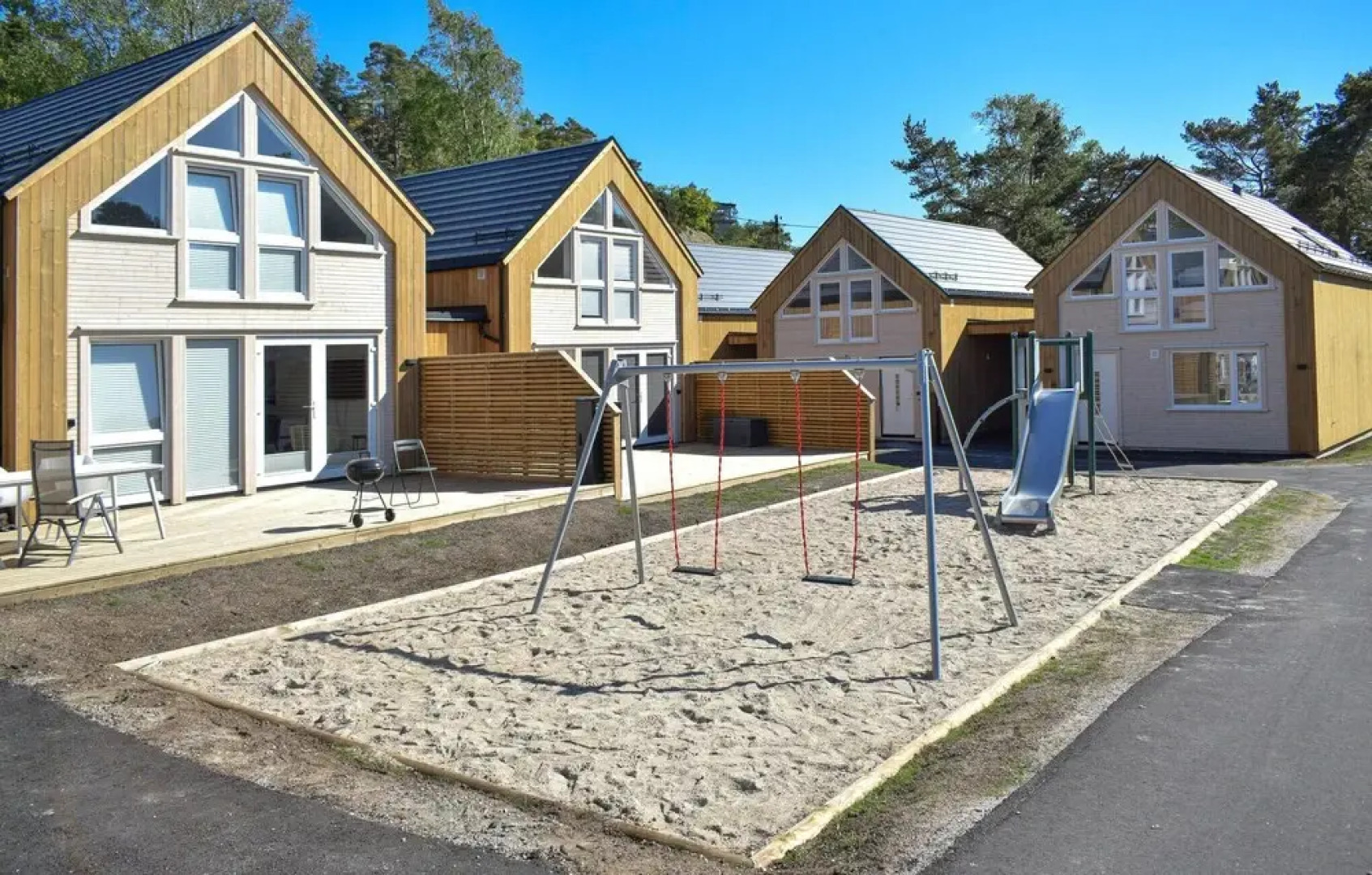 Stunning Home in Søgne With 4 Bedrooms and Wifi