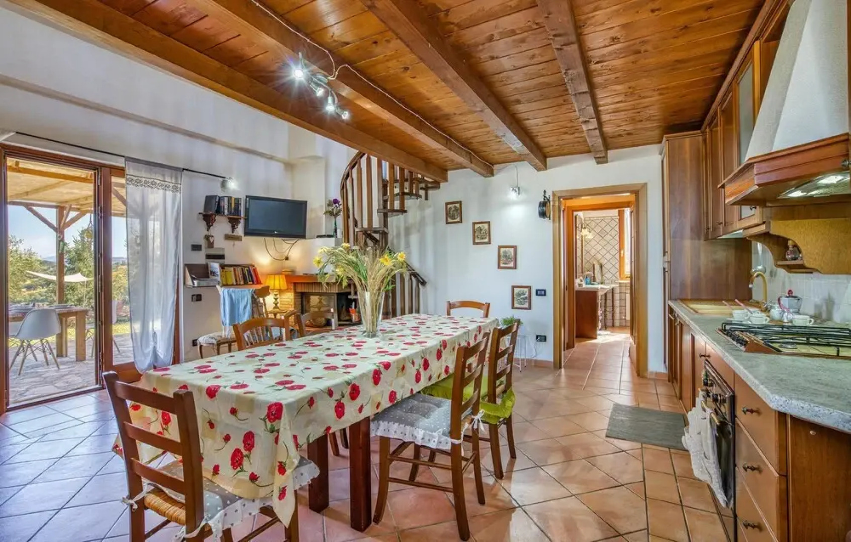 Stunning Home in Tolentino With 2 Bedrooms and Internet