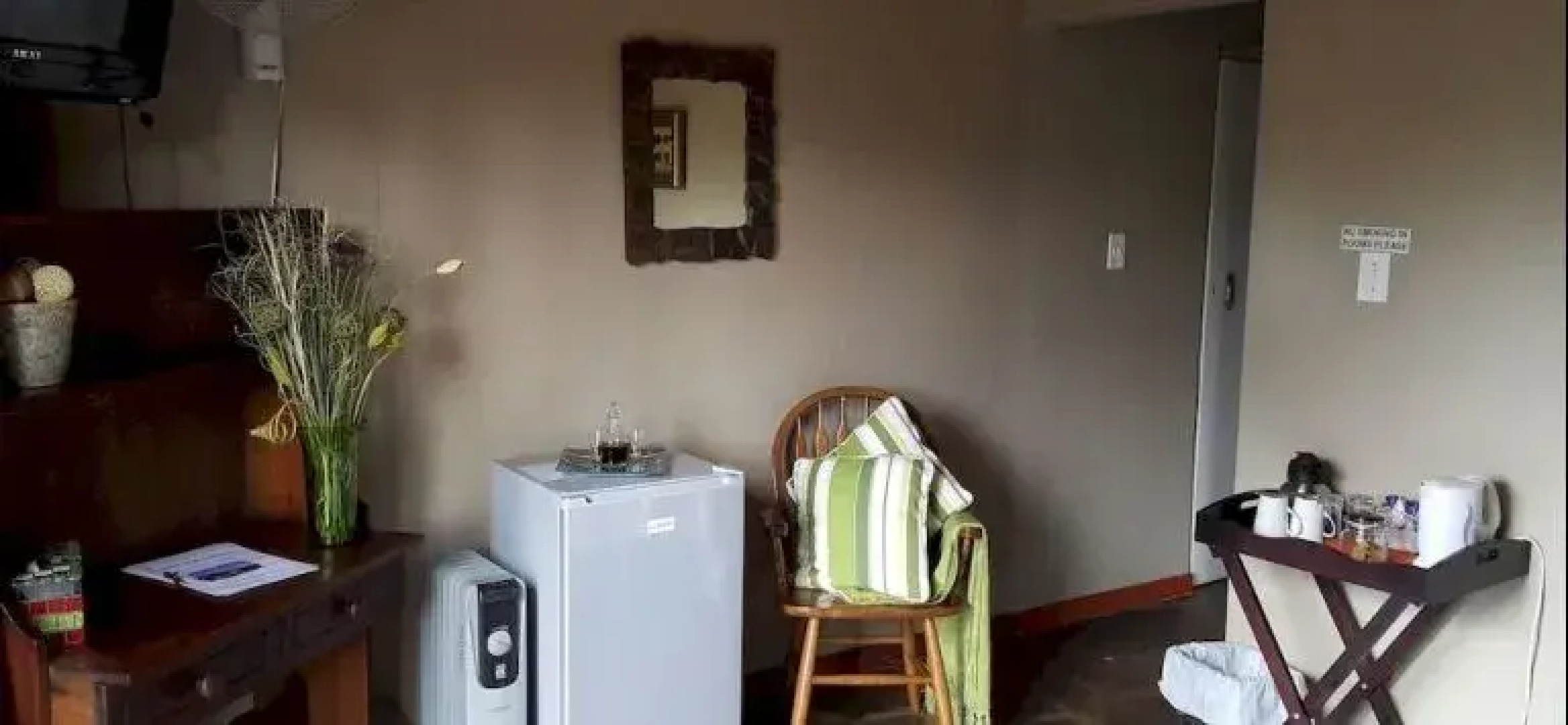 Insimbi Bed  Breakfast