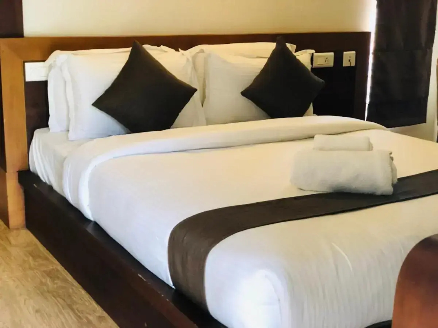 Sandalo Castle Resorts