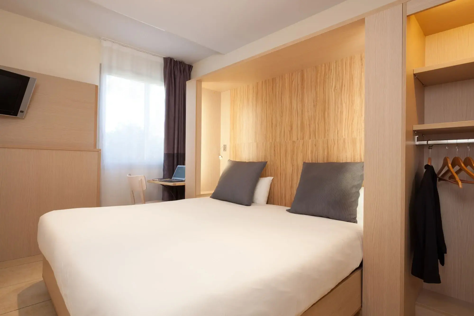 B&B HOTEL Nîmes Ville Active
