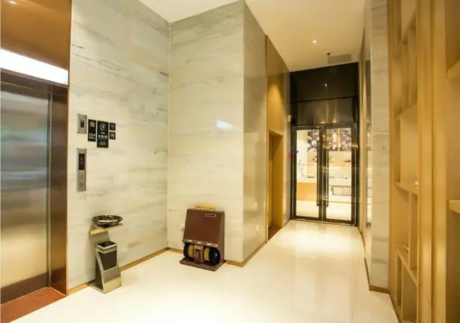 City Comfort Inn Hezhou Municipal Square