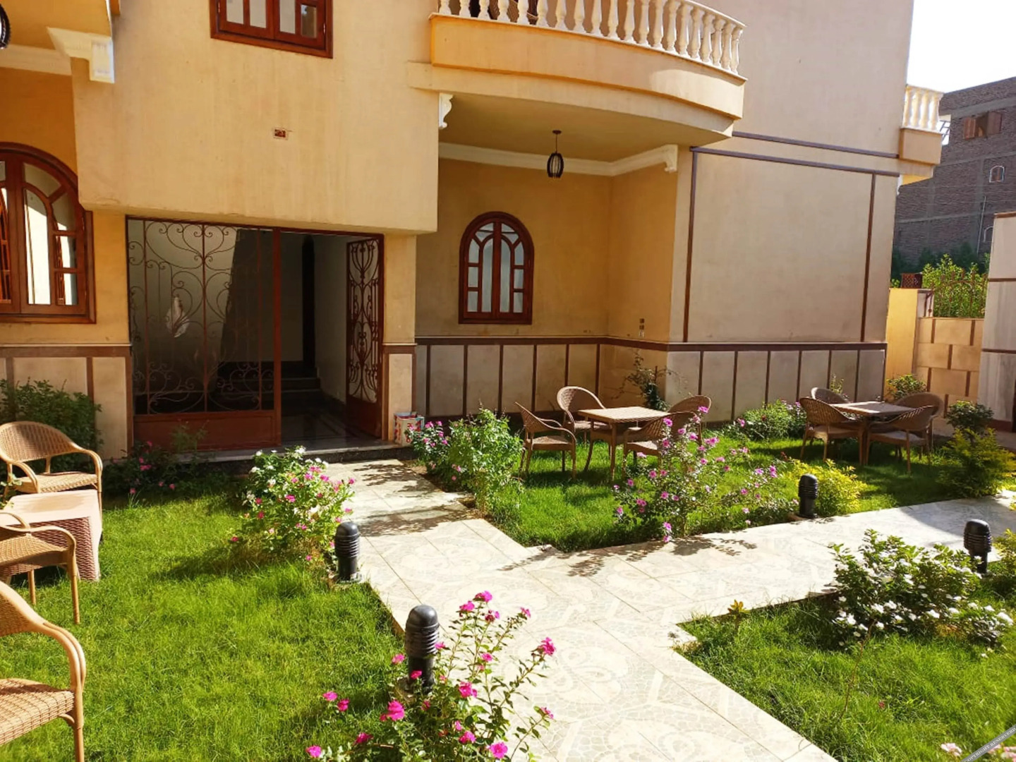 Mikhaila Guest House