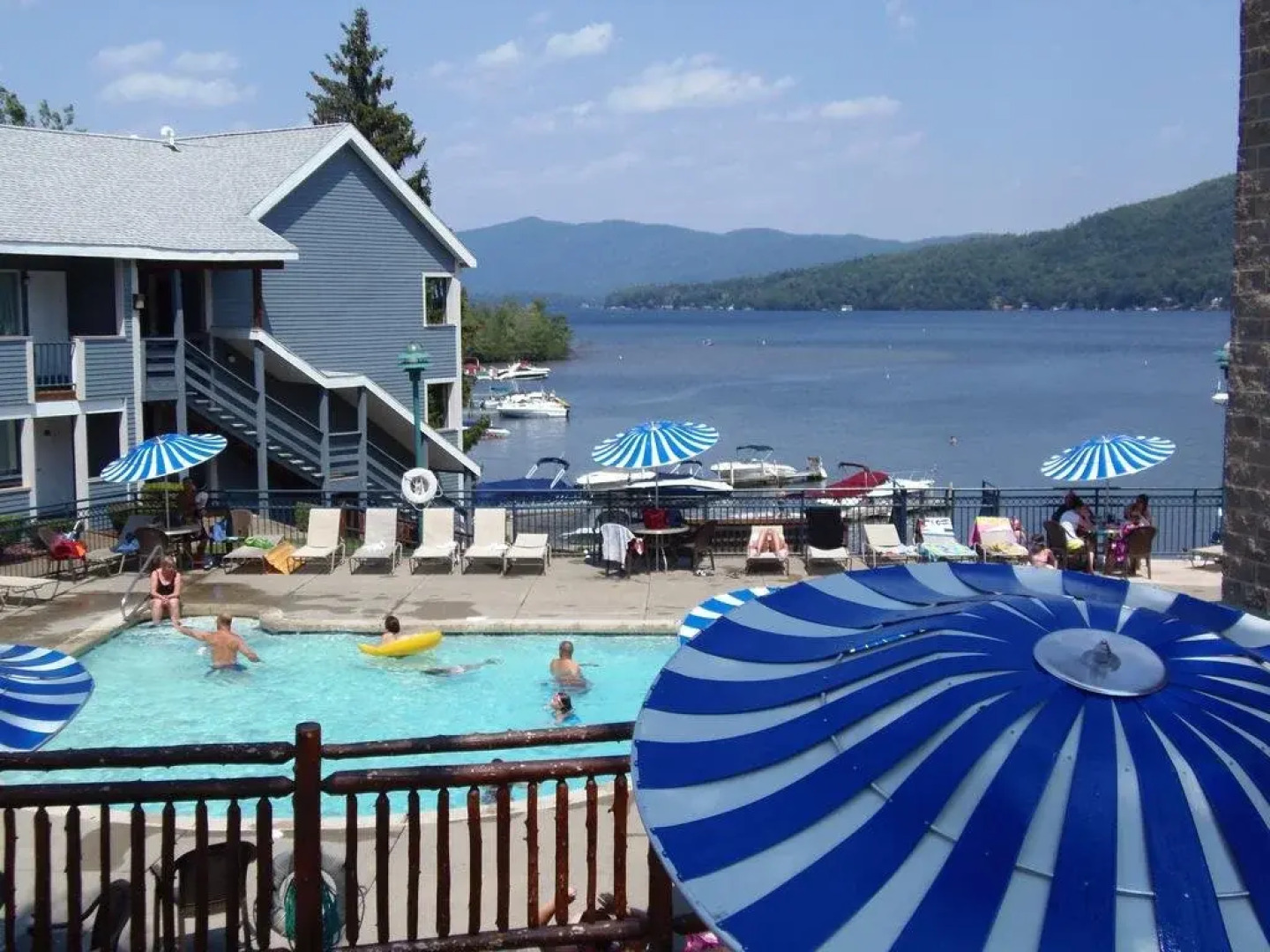 Surfside On The Lake