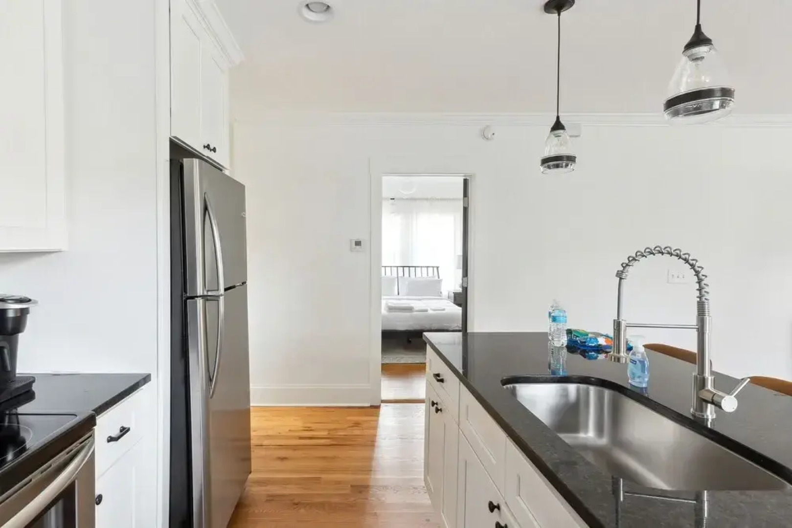 Downtown Delight: Cozy & Pet-friendly Retreat 3 Bedroom Home by RedAwning