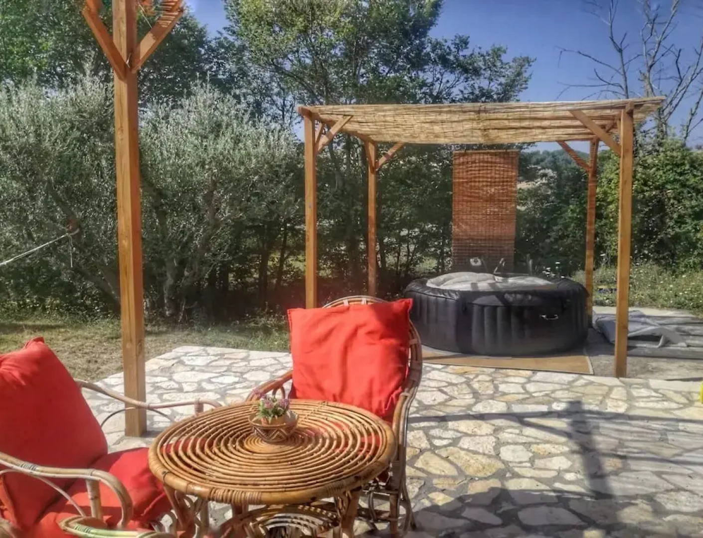 Casa degli Ulivi by holidayngo