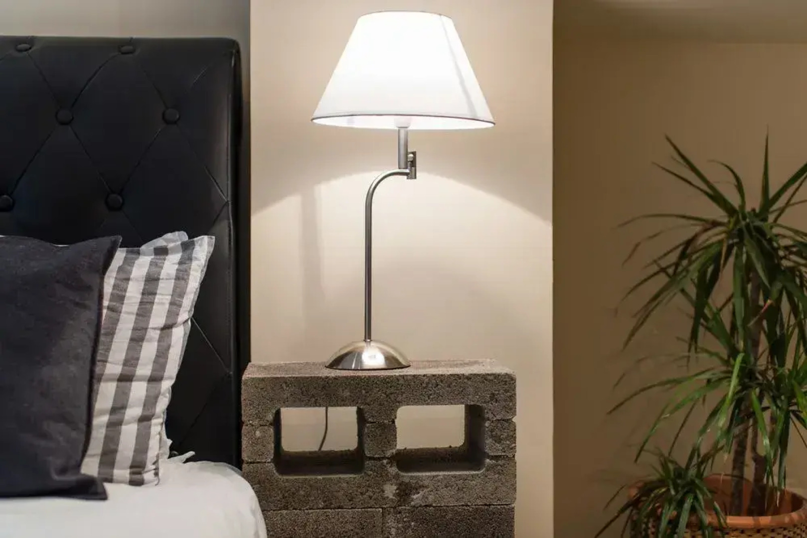 The old seamans mission