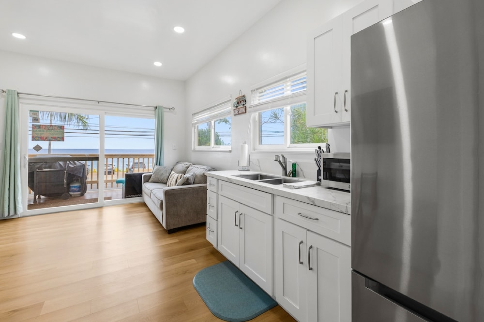 Ocean View Deck near Pipeline 2BR