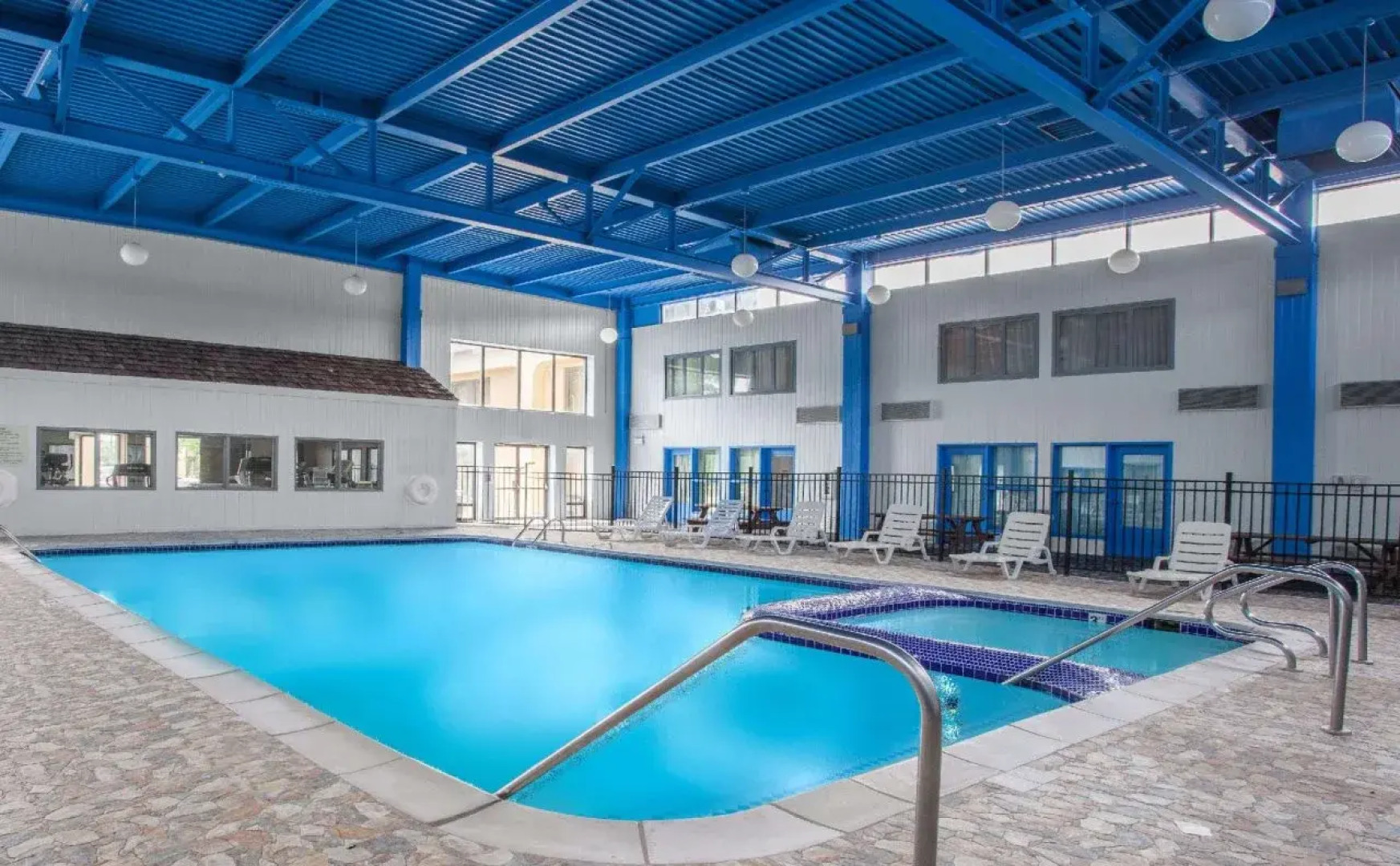 A Victory Hotel & Suites