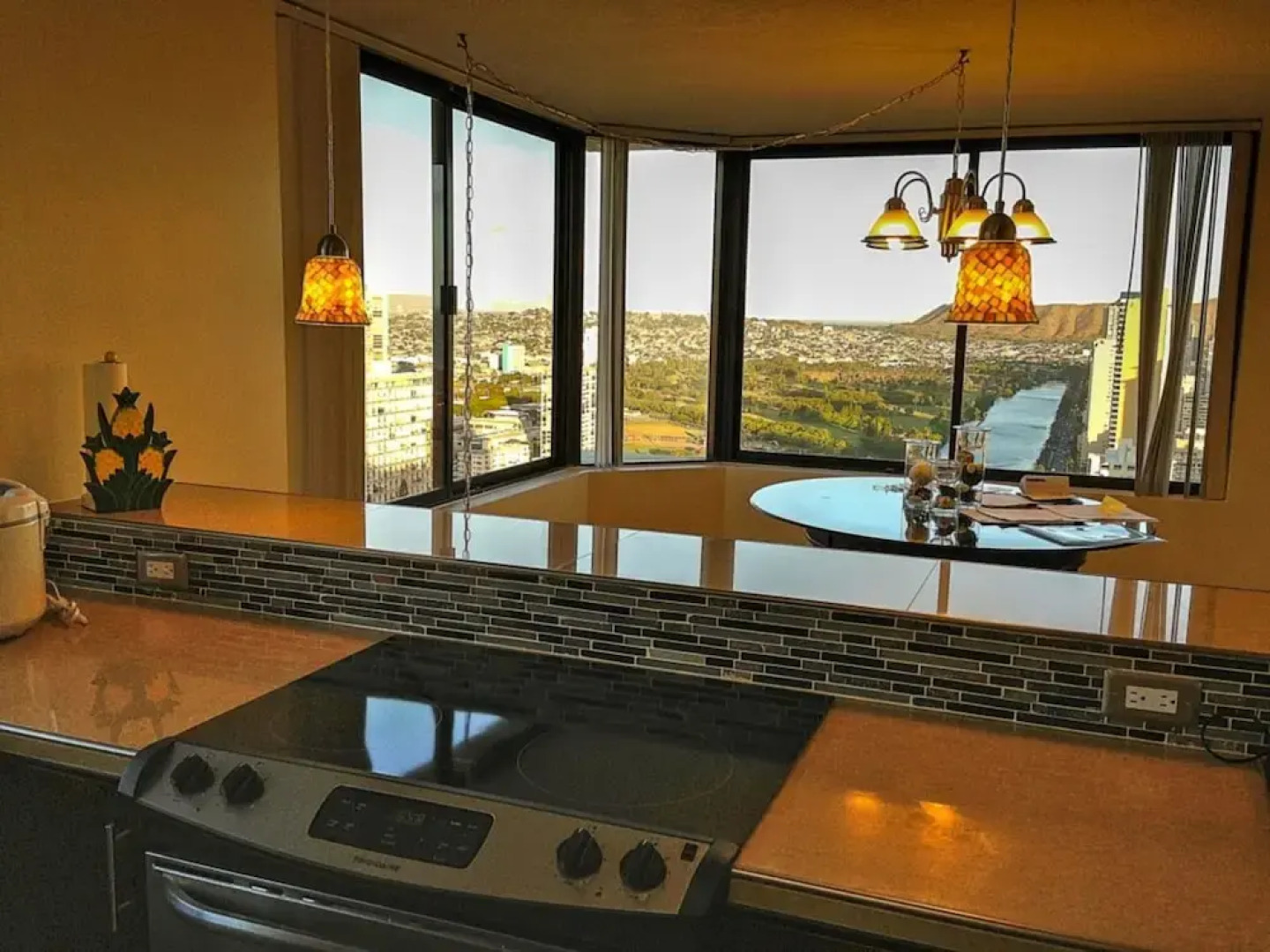 Hawaiian Monarch PH303 Oceanview