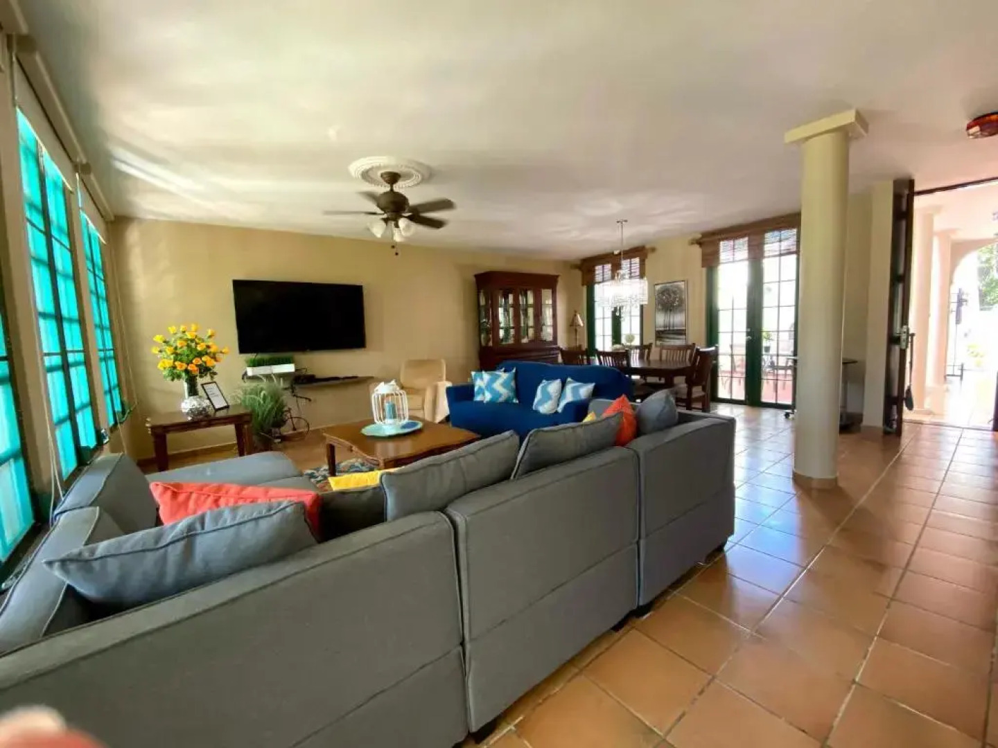 Villa Coral Reef- 4br with Community Pool Overlooking Ocean