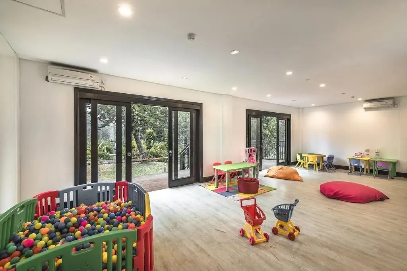 Lido Lake Resort By MNC Hotel