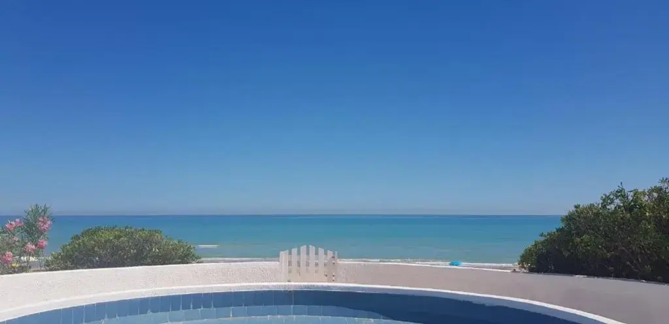 Beach, casa sul mare