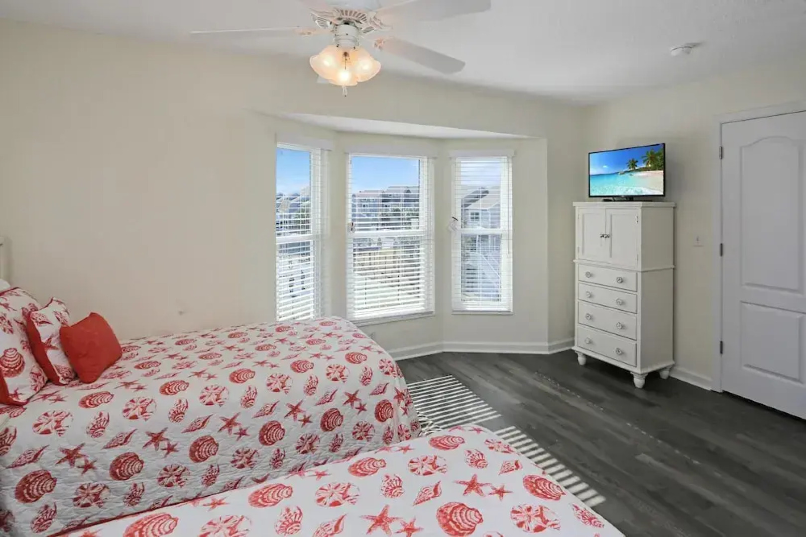 Sea Cliff I-51 Coastal Splendor