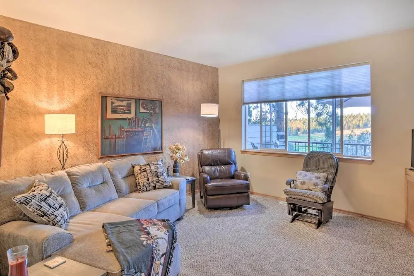 Rustic Klamath Falls Retreat w/ Private Deck!