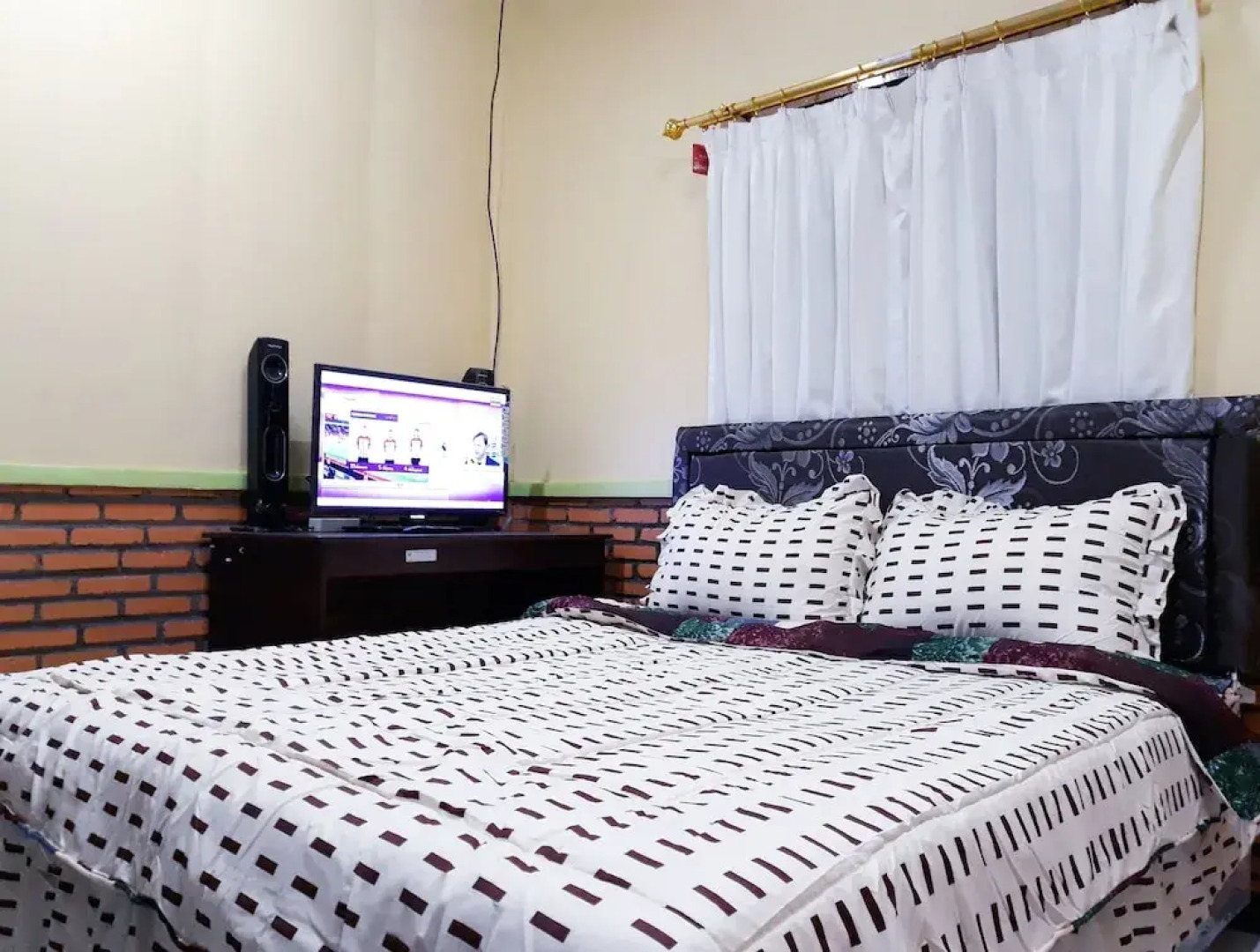 Bromo Holiday Guesthouse