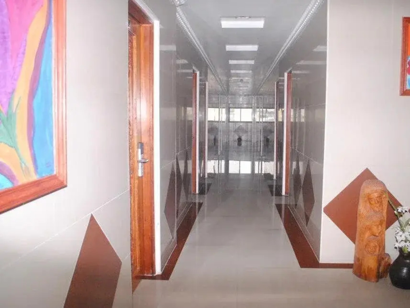 Royal Crest Hotel Restaurant and Sports Centrum