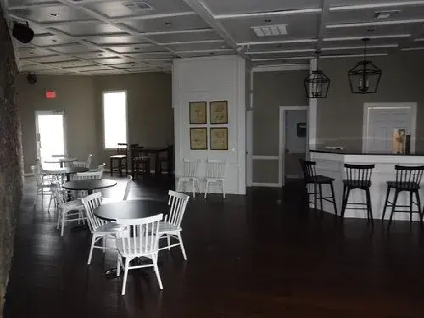 Colonial Mountain Inn