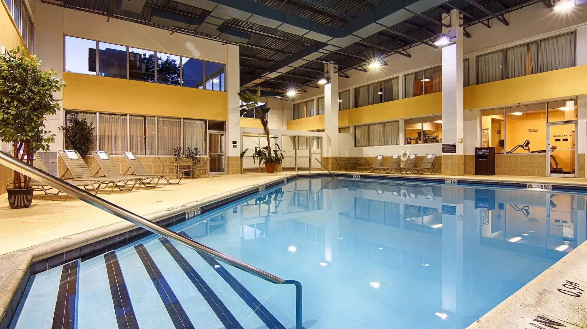 Ramada by Wyndham East Syracuse Carrier Circle