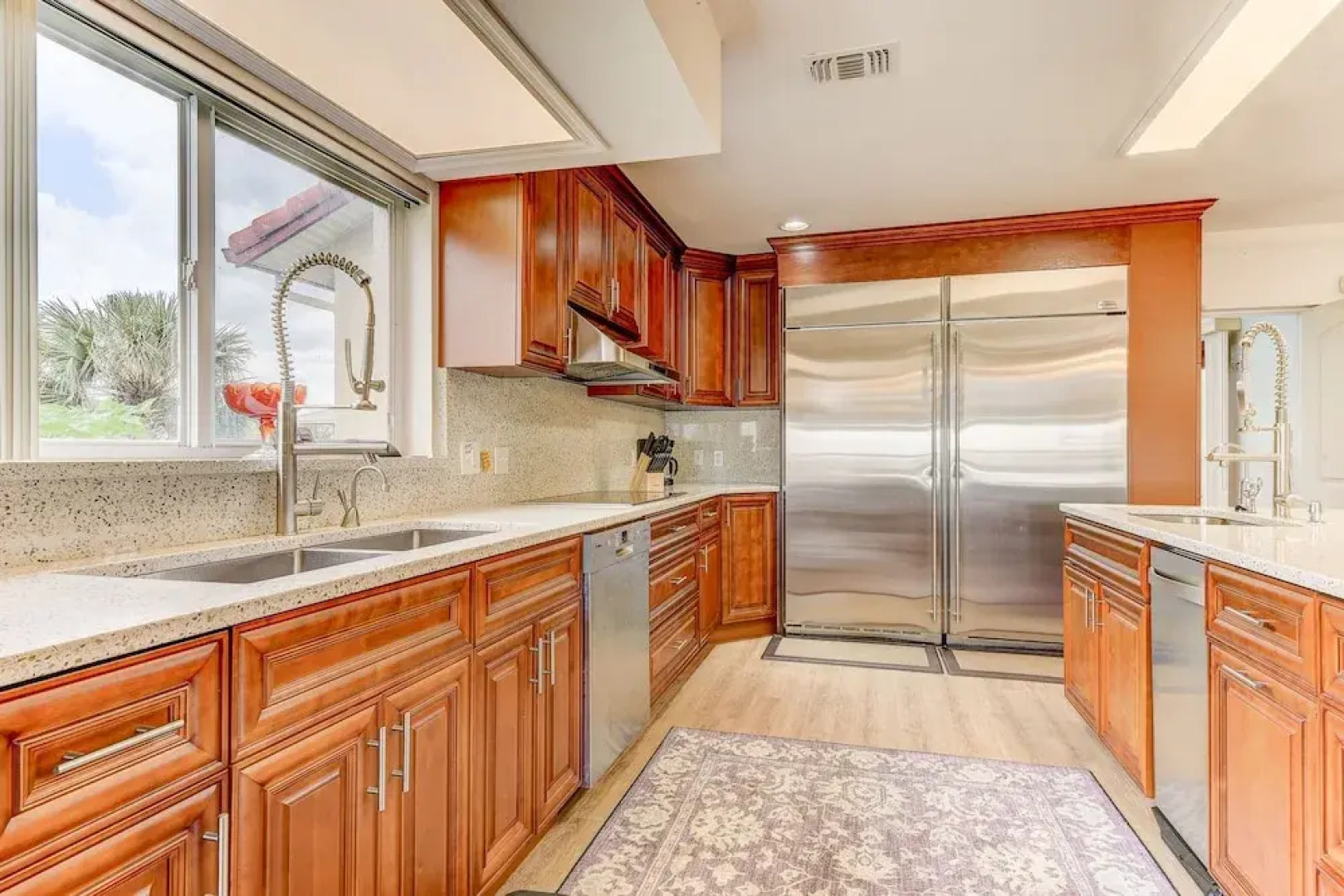 Castle by the Sea by Vtrips