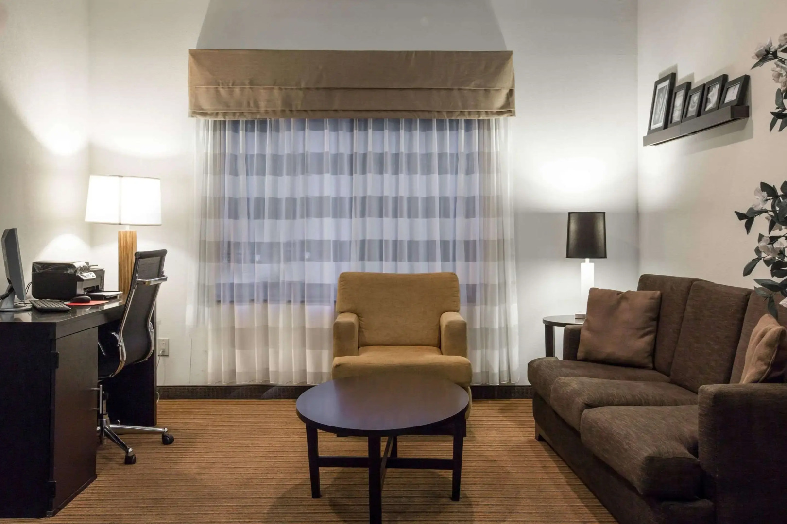 Rodeway Inn Austell Six Flags