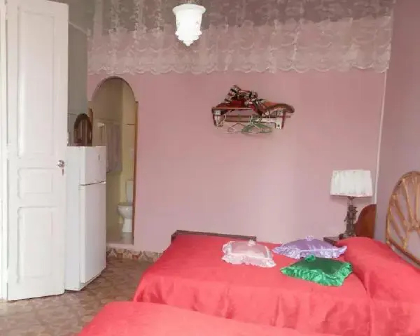 Leidys and Friends Rooms