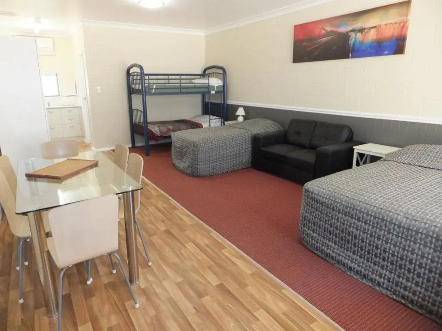 Nagambie Caravan Park & Motel